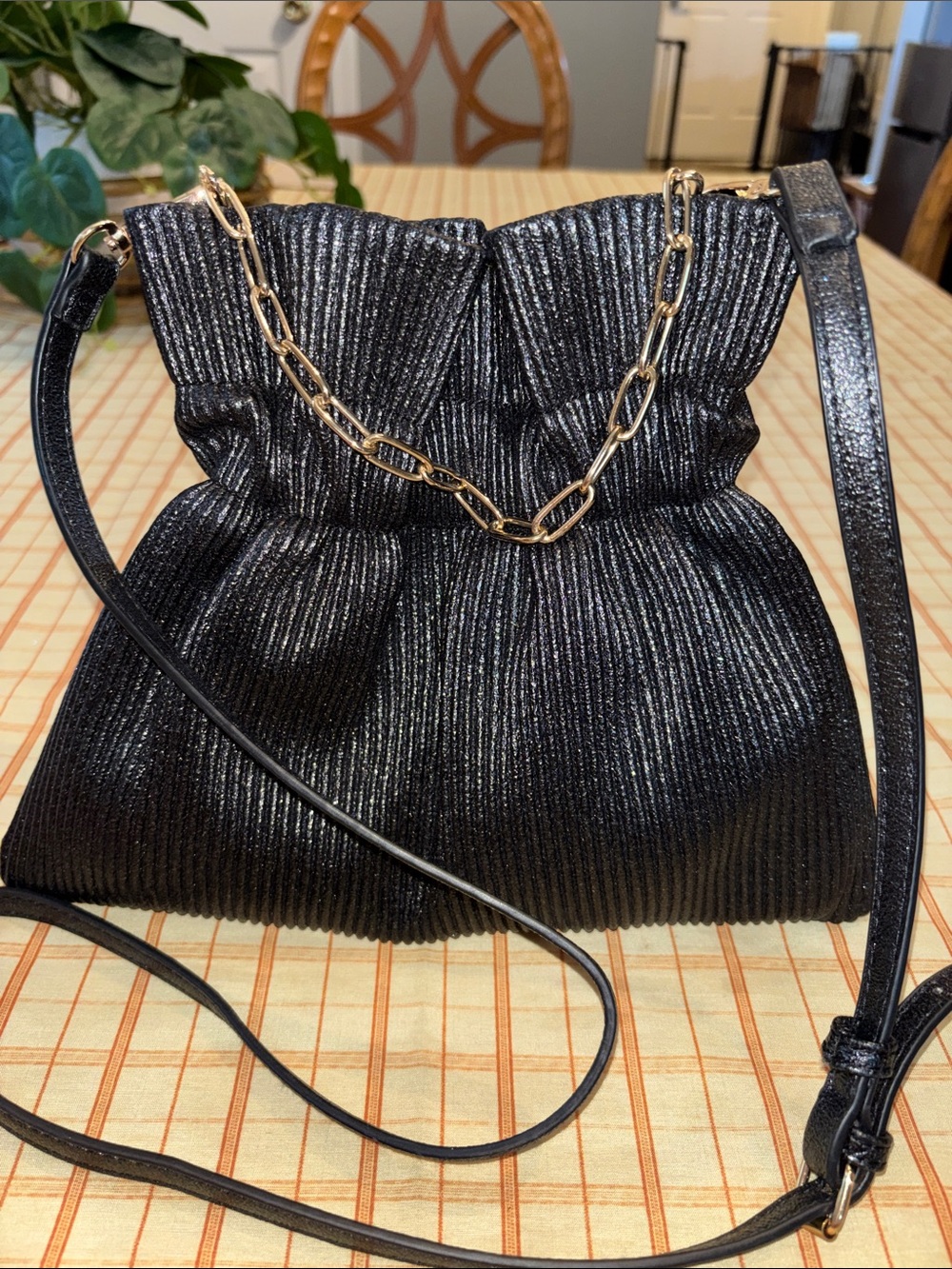 Street Level Black Metallic Pleated Crossbody with Gold Chain